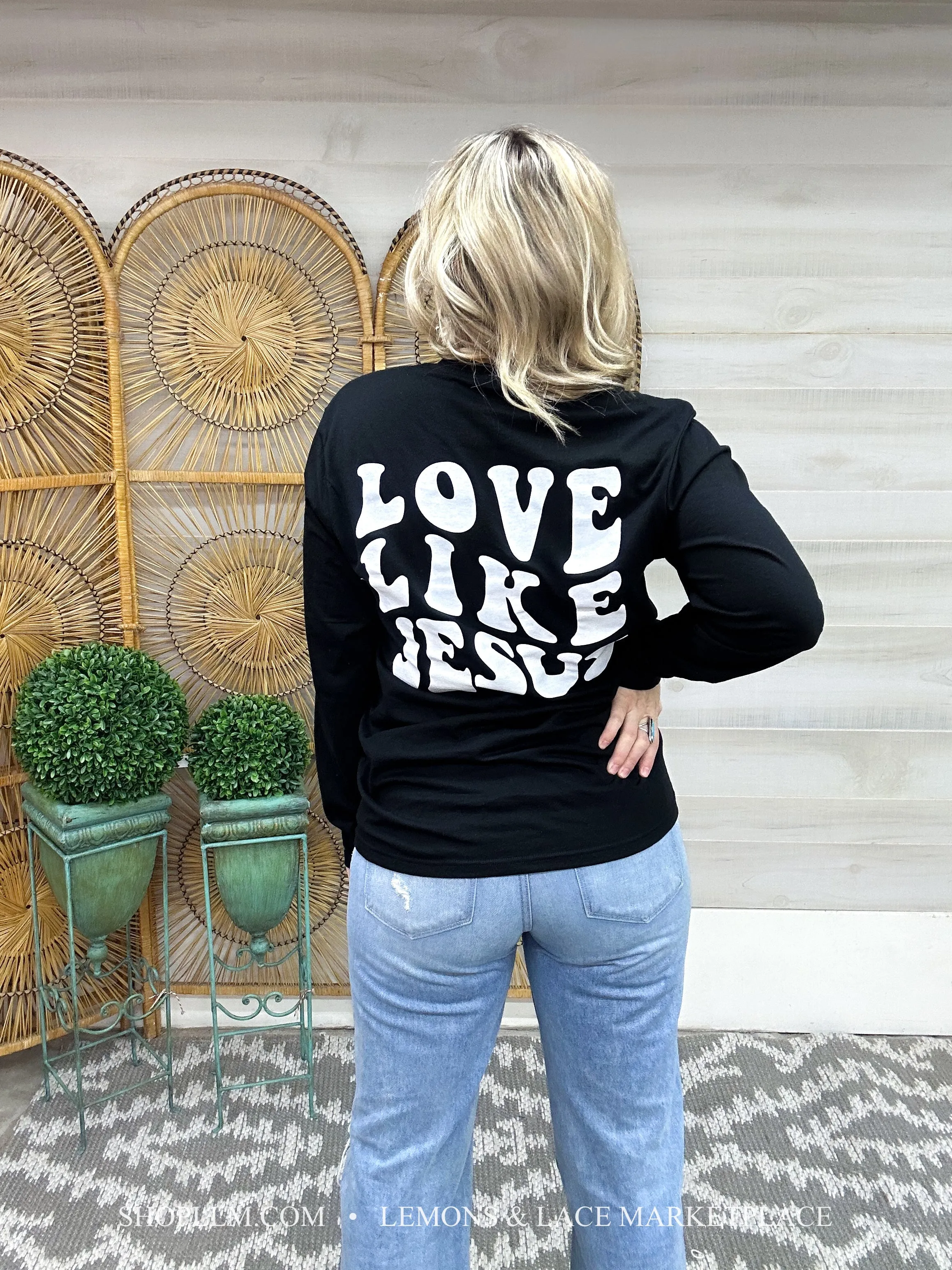 Love Like Jesus Long Sleeve Graphic Tee